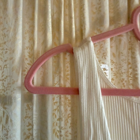 L*Space Cream Ribbed Fabric - Picture 5 of 5